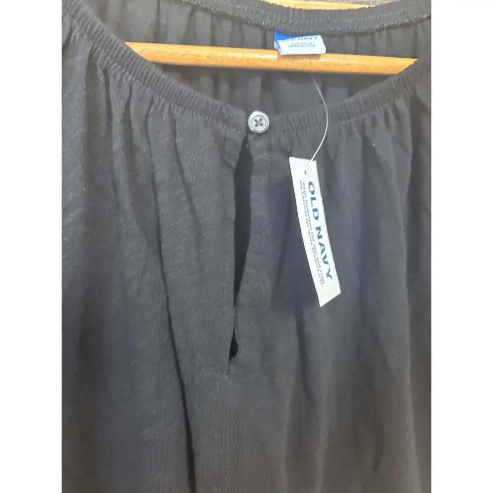 Old Navy Black Puff Sleeve Top Size Medium‎